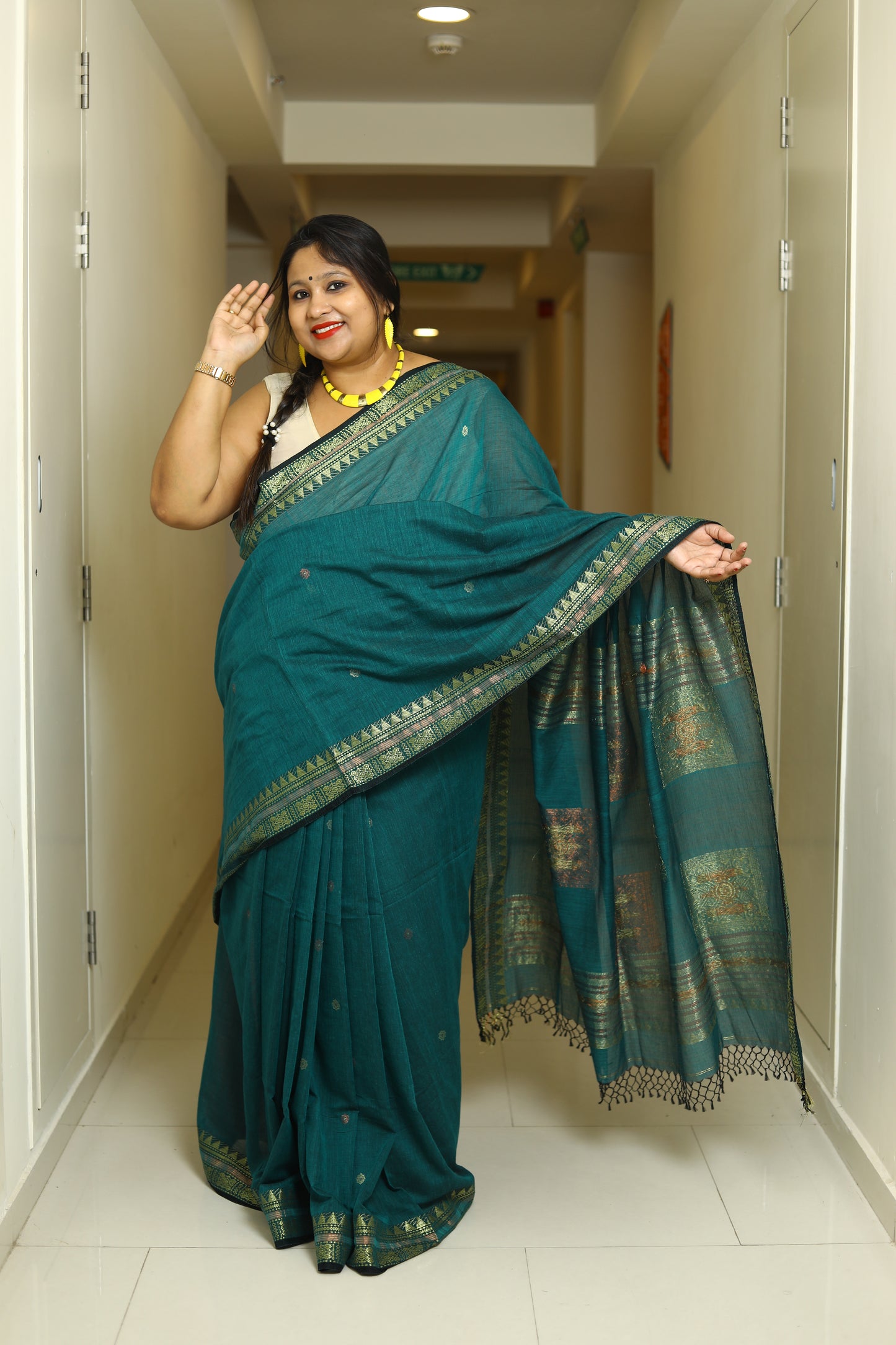 Teal Zari