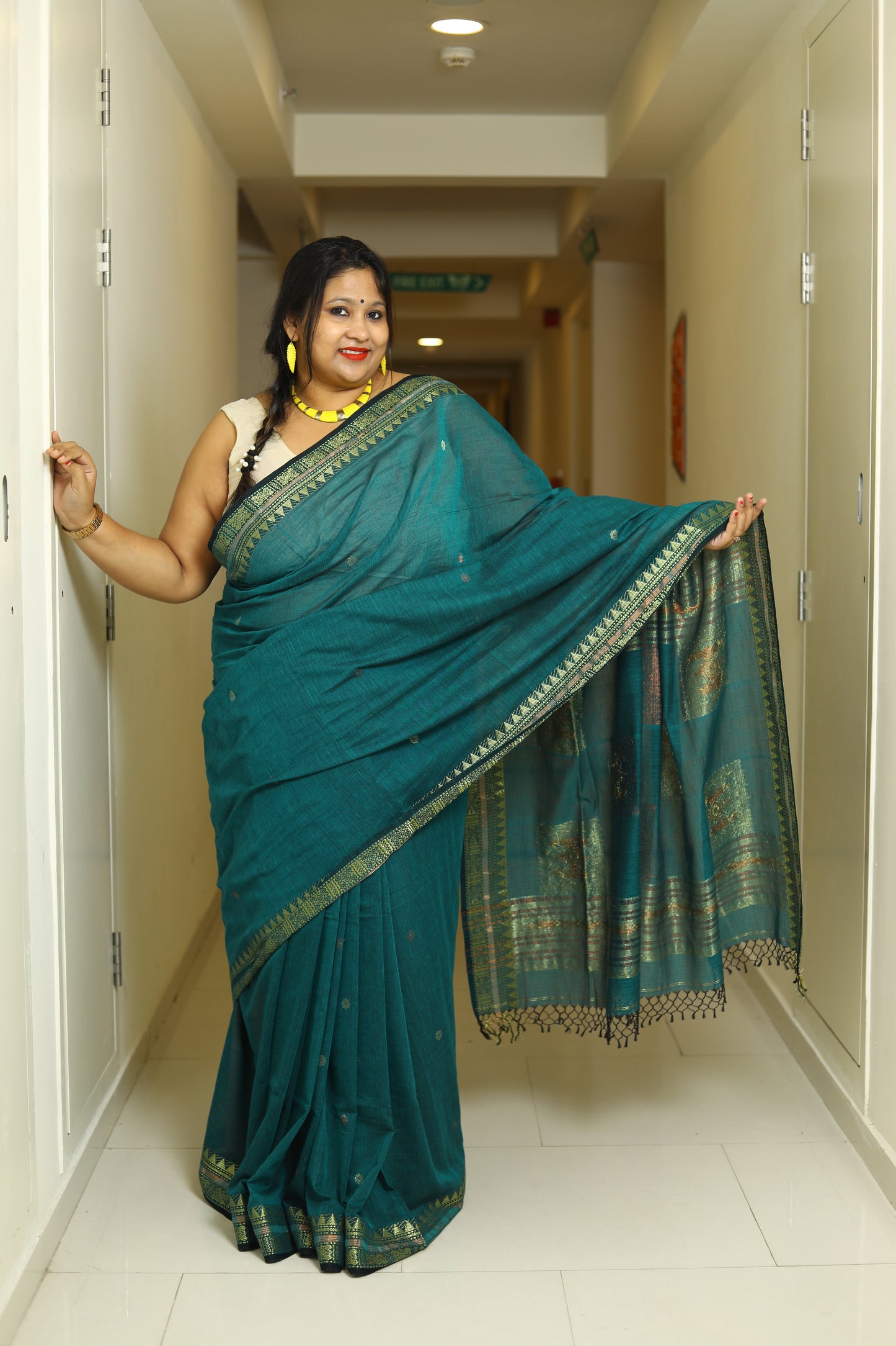 Teal Zari